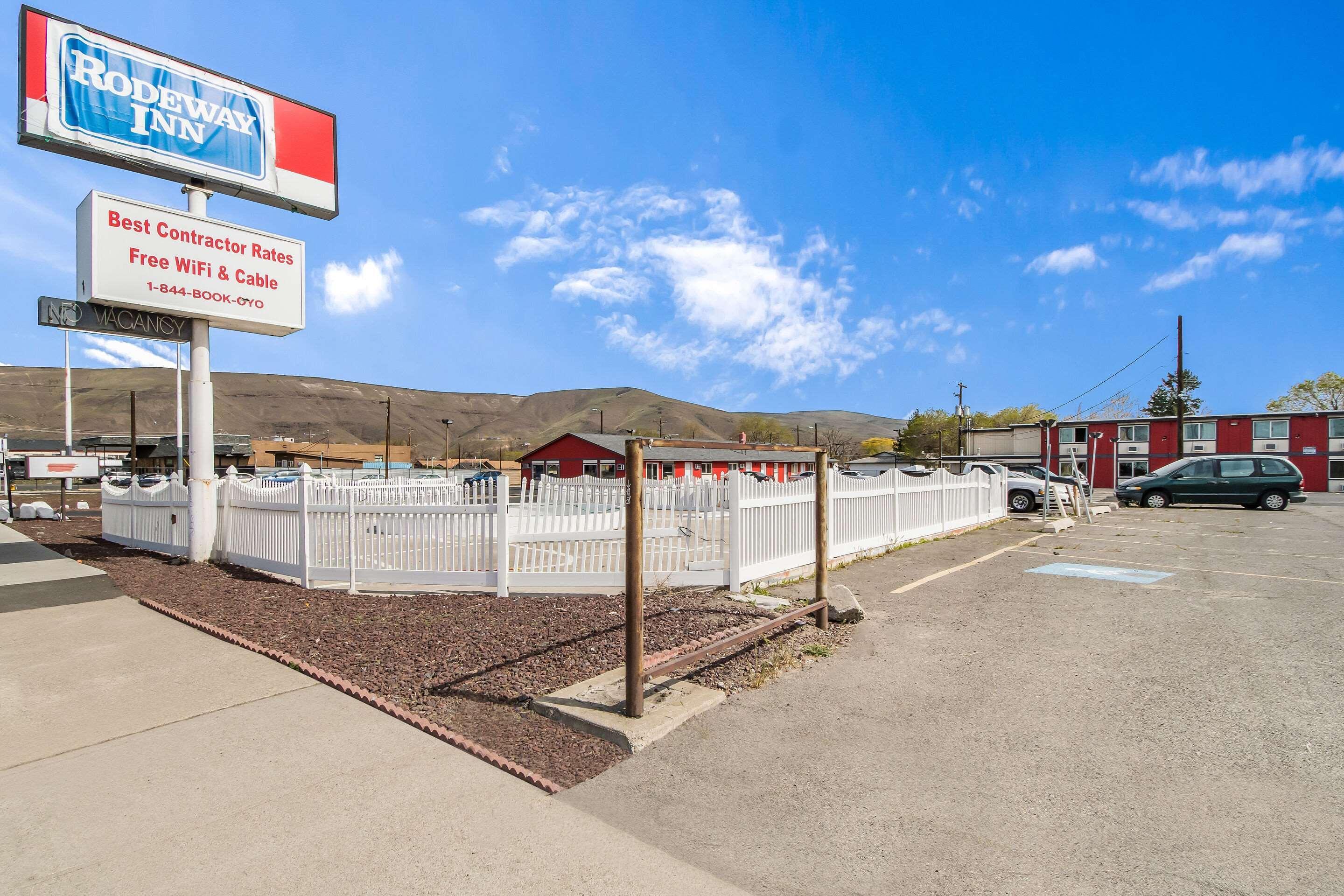 Rodeway Inn Yakima Exteriér fotografie